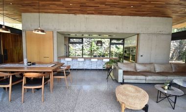 Copropiedad casa en venta amueblada en Raquet Club San Juan Cosalá