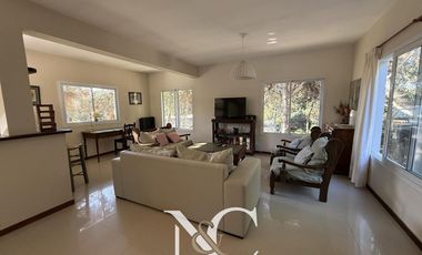 Casa en  venta de 5 ambientes, en Costa Esmeralda, Residencial I al 100