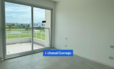 Casa en  venta - 4 dormitorios y pileta. Barrio Riberas