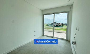 Casa en  venta - 4 dormitorios y pileta. Barrio Riberas