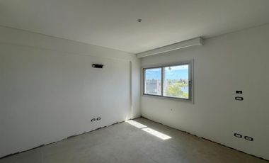 CASA EN ALQUILER - LA RESERVA CARDALES