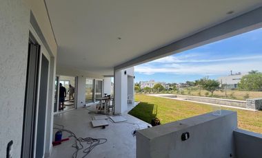 CASA EN ALQUILER - LA RESERVA CARDALES