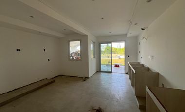 CASA EN ALQUILER - LA RESERVA CARDALES