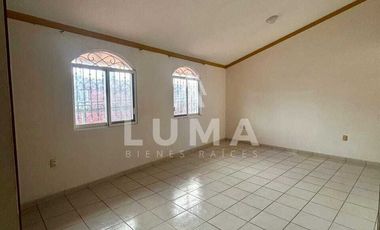 AMPLIA CASA EN RENTA COL. BENITO JUAREZ