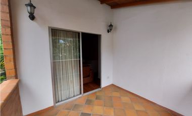 CASA DE 3 NIVELES EN ITAGUI SECTOR SURAMERICA