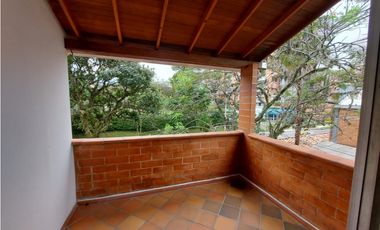 CASA DE 3 NIVELES EN ITAGUI SECTOR SURAMERICA