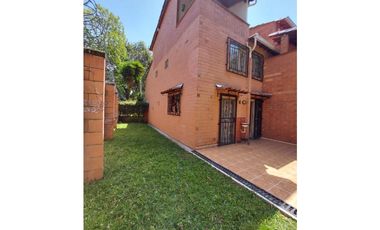 CASA DE 3 NIVELES EN ITAGUI SECTOR SURAMERICA