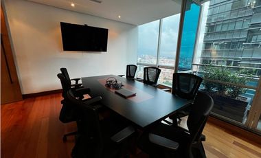Santa Barbara, Arriendo Oficina 242 M, Piso 15