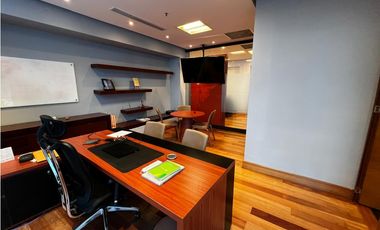 Santa Barbara, Arriendo Oficina 242 M, Piso 15