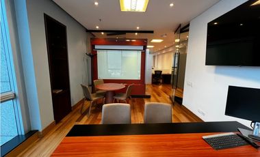 Santa Barbara, Arriendo Oficina 242 M, Piso 15