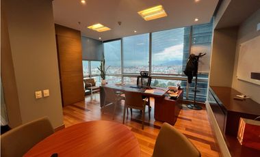 Santa Barbara, Arriendo Oficina 242 M, Piso 15