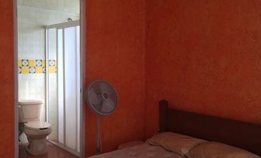 Casa en venta con hermoso Jardín y Alberca, Huertas la Palma, Jiutepec, Morelos