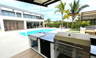 Venta De Casa En Condominio Lagos Del Peñón, Girardot - Cundinamarca