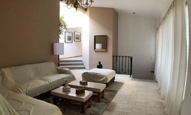 CASA-TERRENO EN CENTRO DE JIUTEPEC