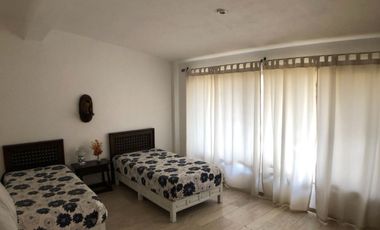 CASA-TERRENO EN CENTRO DE JIUTEPEC