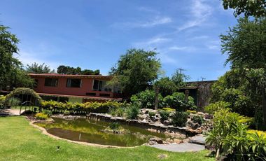 CASA-TERRENO EN CENTRO DE JIUTEPEC