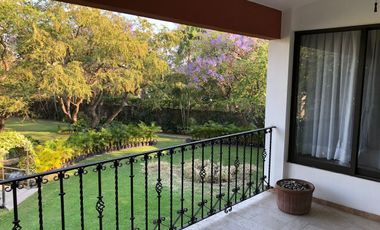 CASA-TERRENO EN CENTRO DE JIUTEPEC