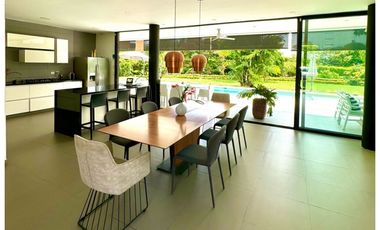 Espectacular Casa campestre rodeada de naturaleza