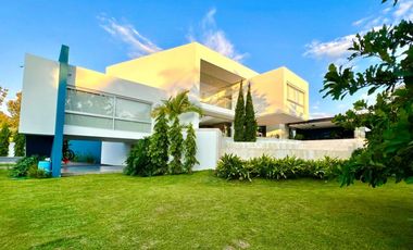 Casa Campestre / Arquitectura y diseño