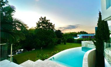 Casa Campestre / Arquitectura y diseño