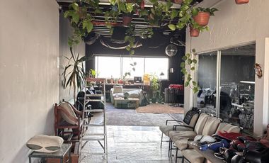 Edificio con uso mixto