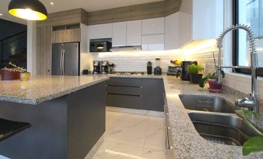 Casa en Venta en Parques Vallarta Zapopan Jalisco