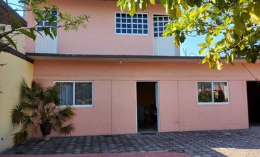 SE VENDE CASA CON TERRENO DE 600  MTS.