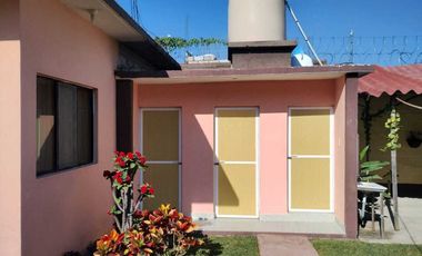 SE VENDE CASA CON TERRENO DE 600  MTS.