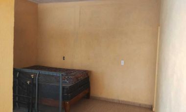 SE VENDE CASA CON TERRENO DE 600  MTS.