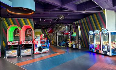 RENTA LOCAL CON TERRAZA EN COSMOCENTRO CONTIGUO PLAZOLETA DE COMIDAS