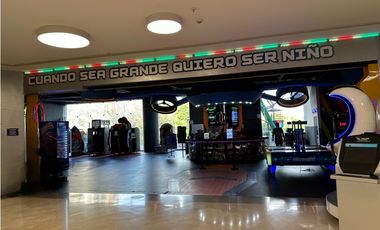 RENTA LOCAL CON TERRAZA EN COSMOCENTRO CONTIGUO PLAZOLETA DE COMIDAS