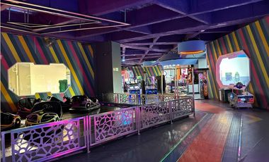 RENTA LOCAL CON TERRAZA EN COSMOCENTRO CONTIGUO PLAZOLETA DE COMIDAS