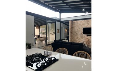 Venta de casa en el retiro