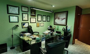 EN BLV. DE LAS MISIONES, SATÉLITE VENTA CON USO DE SUELO PARA CLÍNICA U OFICINAS