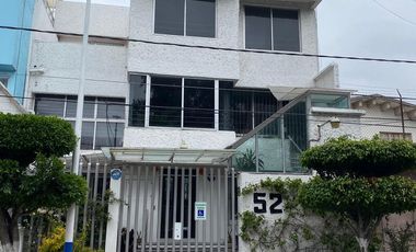 EN BLV. DE LAS MISIONES, SATÉLITE VENTA CON USO DE SUELO PARA CLÍNICA U OFICINAS