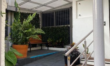 EN BLV. DE LAS MISIONES, SATÉLITE VENTA CON USO DE SUELO PARA CLÍNICA U OFICINAS