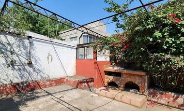 VENTA DE CASA PARA REMODELAR EN  TLAHUAC, A UNOS METROS DEL METRO LOS OLIVOS