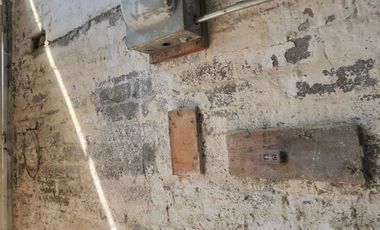 VENTA DE CASA PARA REMODELAR EN  TLAHUAC, A UNOS METROS DEL METRO LOS OLIVOS
