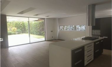 Venta de casa en el retiro