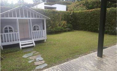 Venta de casa en el retiro