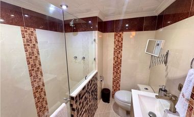 APARTAMENTO EN VENTA EN LOMA DEL INDIO PARTE BAJA - MEDELLN