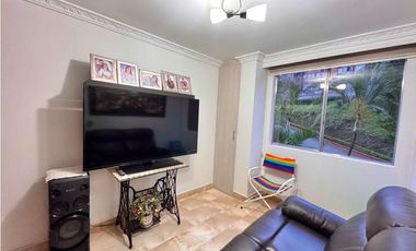 APARTAMENTO EN VENTA EN LOMA DEL INDIO PARTE BAJA - MEDELLN