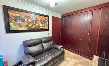 APARTAMENTO EN VENTA EN LOMA DEL INDIO PARTE BAJA - MEDELLN