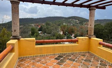 Casa renta SANTA ROSA