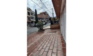 VENTA DE CASA UNIFAMILIAR EN LA CABAÑA EN BELLO