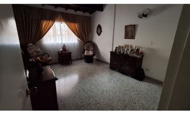 VENTA DE CASA UNIFAMILIAR EN LA CABAÑA EN BELLO