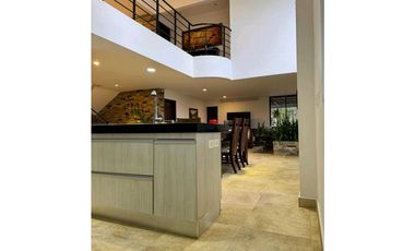 VENDO HERMOSA CASA CAMPESTRE EN COPACABANA EXCELENTE PARCELACION