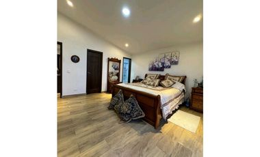 VENDO HERMOSA CASA CAMPESTRE EN COPACABANA EXCELENTE PARCELACION