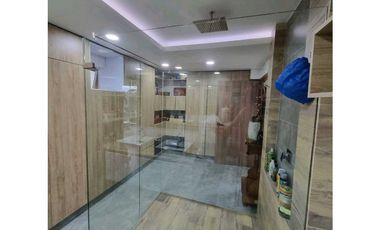 VENDO HEMOSA CASA EN SURAMERICA MUY AMPLIA CERCA  TODO MALL SURAMÉRICA