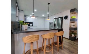 VENDO HEMOSA CASA EN SURAMERICA MUY AMPLIA CERCA  TODO MALL SURAMÉRICA